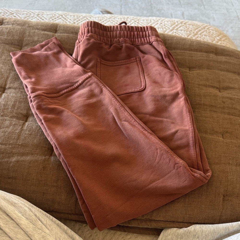 FREE PEOPLE Rust baggy Sweatpants Joggers with Pockets and drawstring!